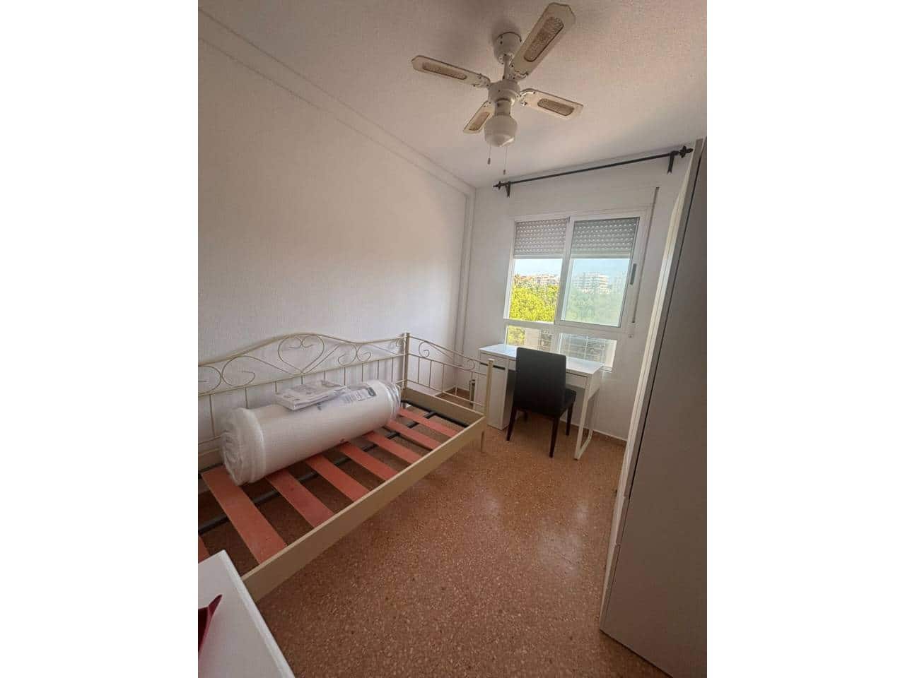 Appartement de 3 chambres à louer à Alicante ville avec piscine garage - 1 500 € (Ref: 10029906)