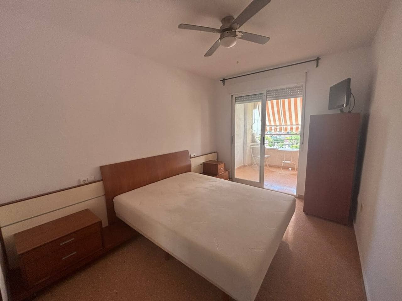 Appartement de 3 chambres à louer à Alicante ville avec piscine garage - 1 500 € (Ref: 10029906)