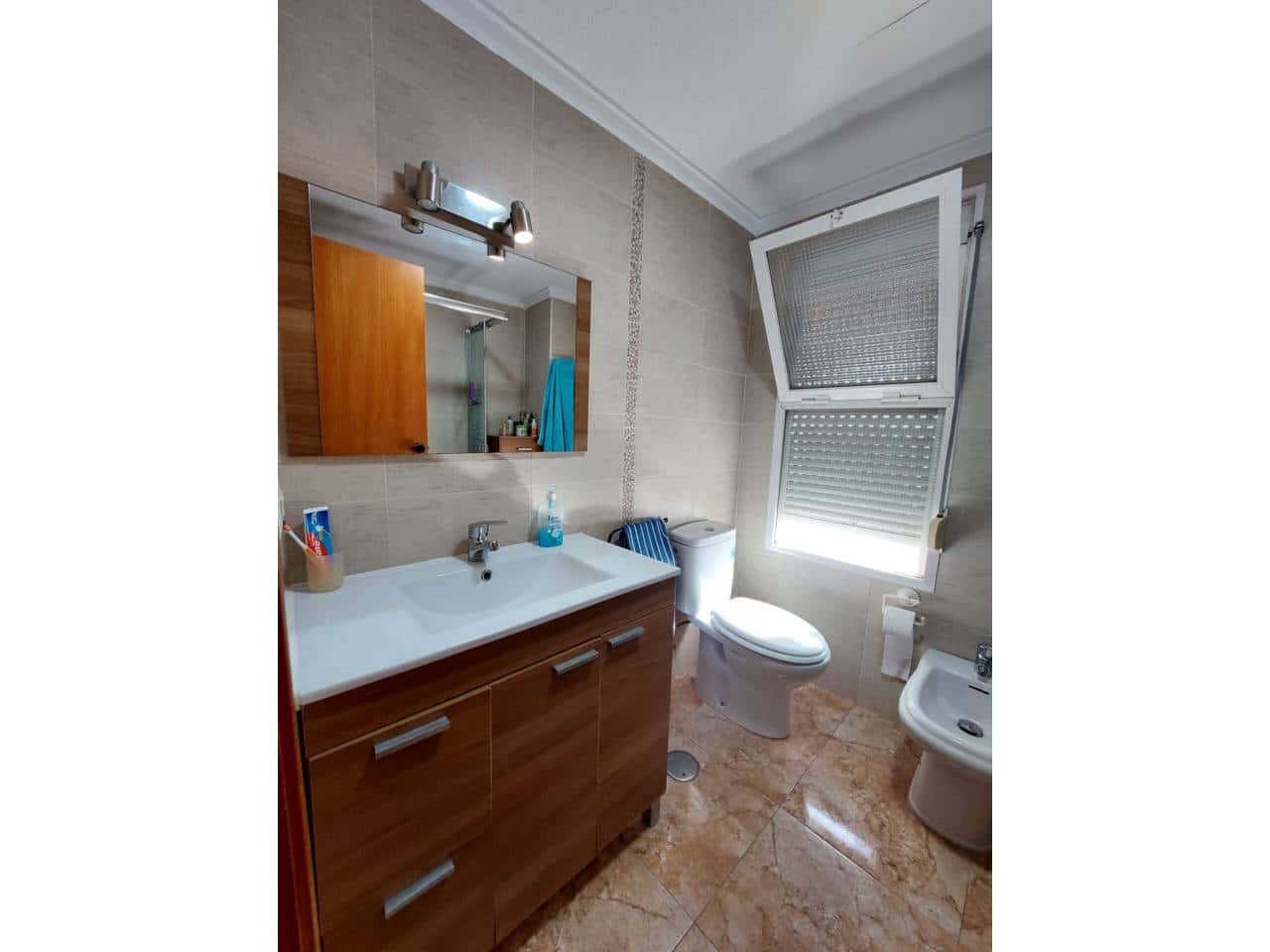 2 slaapkamer Flat te huur in El Campello met zwembad garage - € 1.000 (Ref: 10042344)