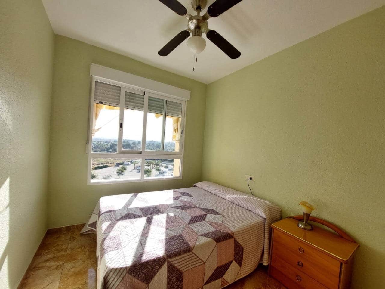 2 slaapkamer Flat te huur in El Campello met zwembad garage - € 1.000 (Ref: 10042344)