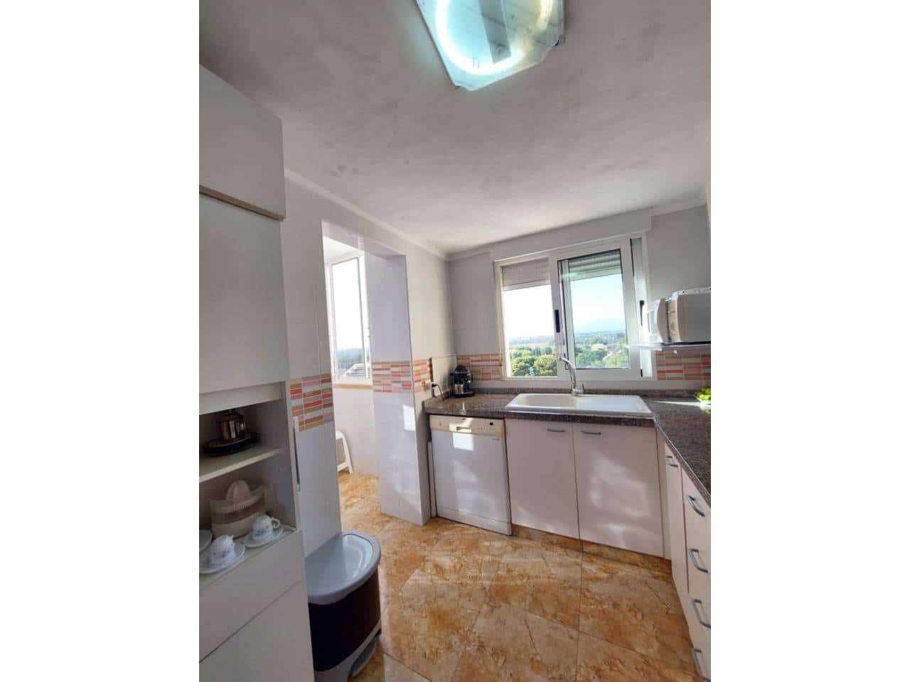2 slaapkamer Flat te huur in El Campello met zwembad garage - € 1.000 (Ref: 10042344)