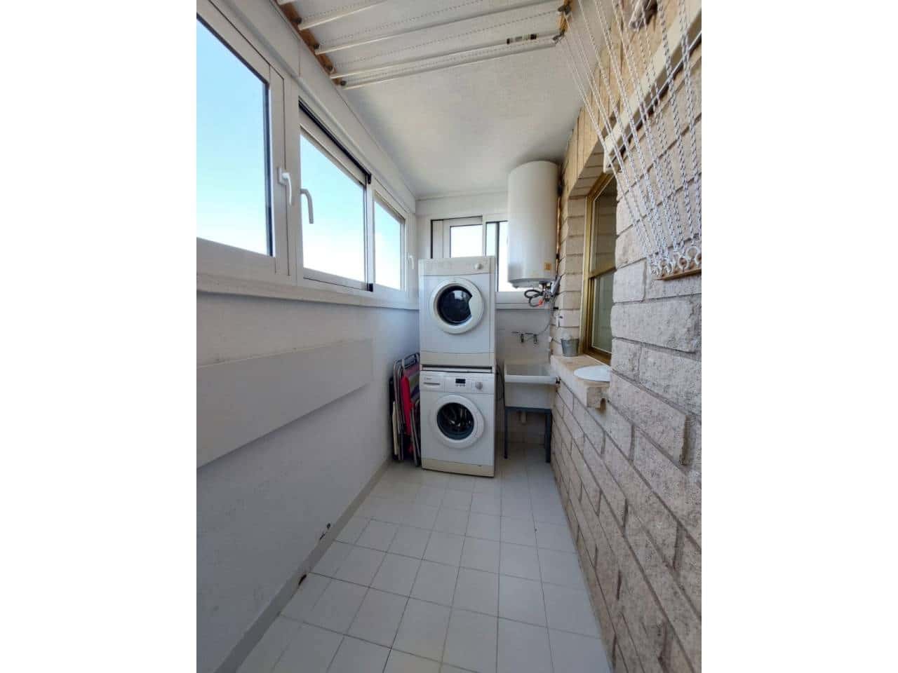 3 bedroom Flat for rent in El Campello with pool - € 2,200 (Ref: 10048623)