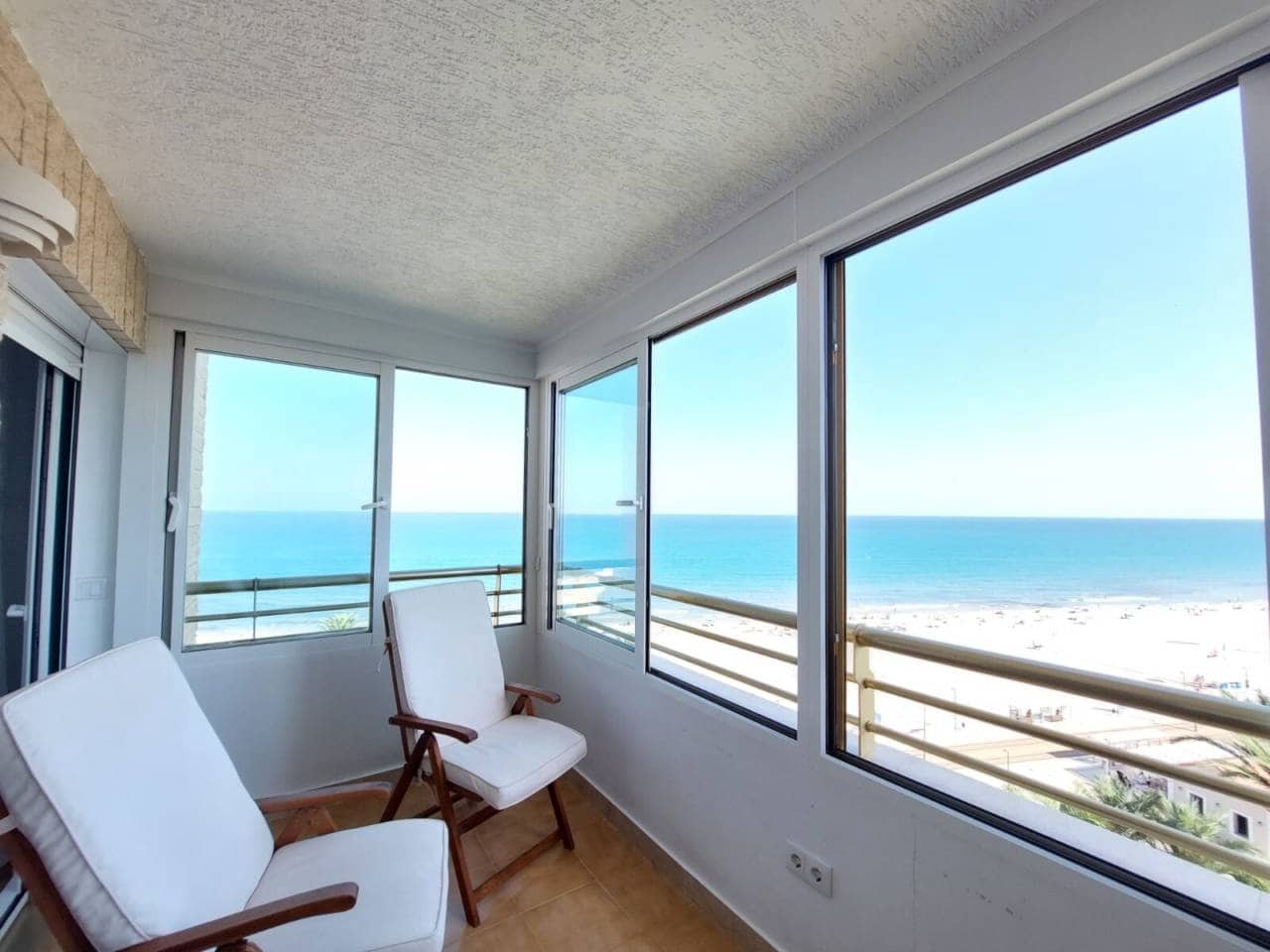 3 bedroom Flat for rent in El Campello with pool - € 2,200 (Ref: 10048623)