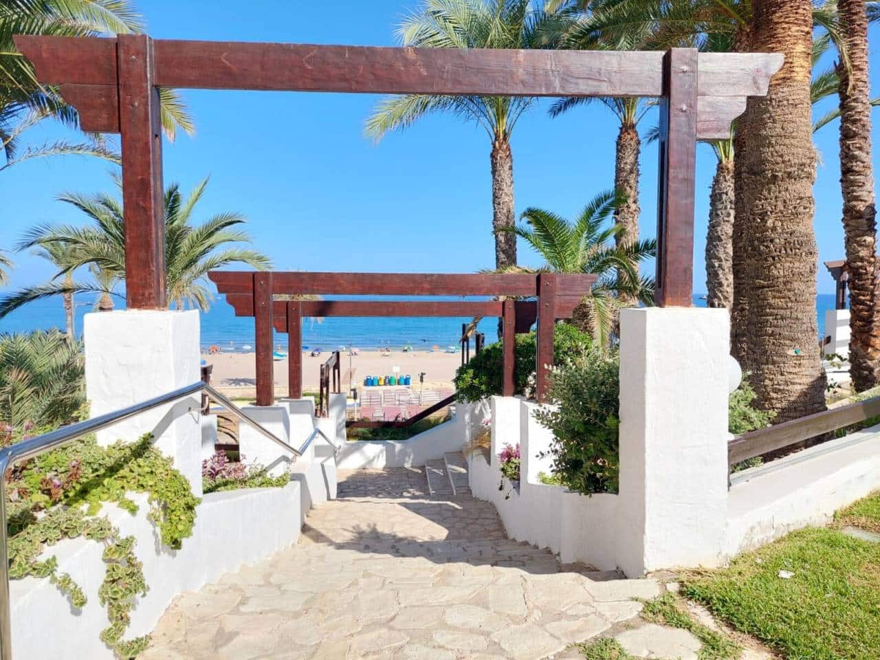 3 bedroom Flat for rent in El Campello with pool - € 2,200 (Ref: 10048623)