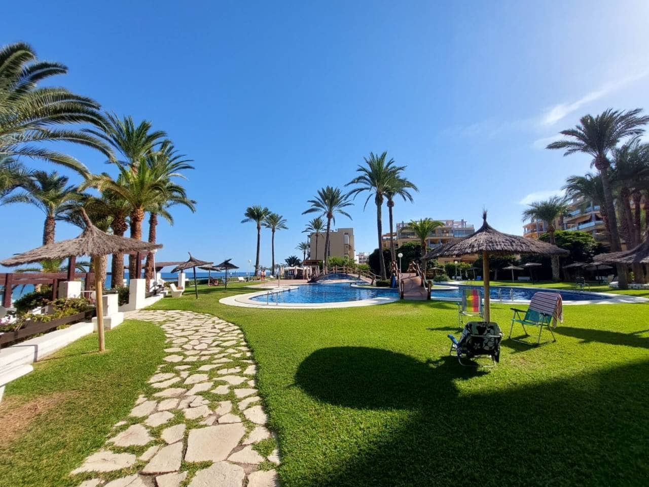 3 bedroom Flat for rent in El Campello with pool - € 2,200 (Ref: 10048623)