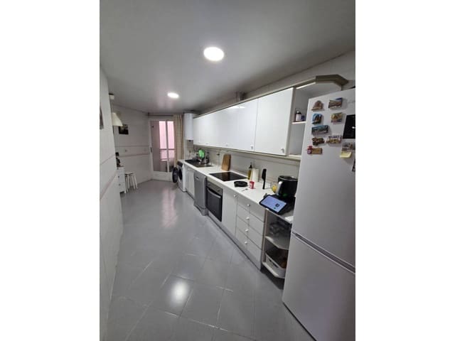 Piso de 3 habitaciones en Alicante / Alacant ciudad en alquiler con piscina - 1.100 € (Ref: 10071802)