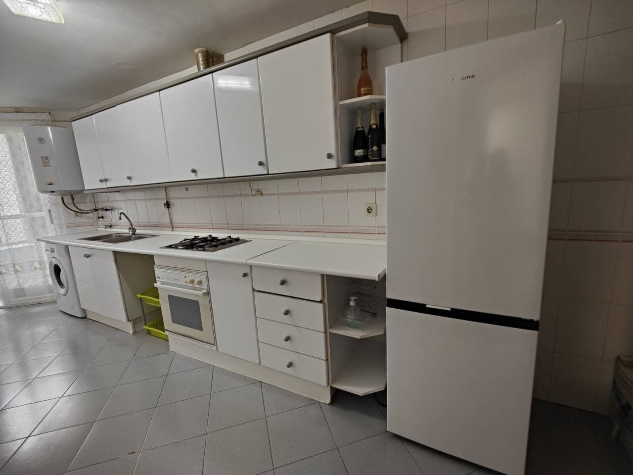 Piso de 3 habitaciones en Alicante / Alacant ciudad en alquiler con piscina - 1.100 € (Ref: 10071802)