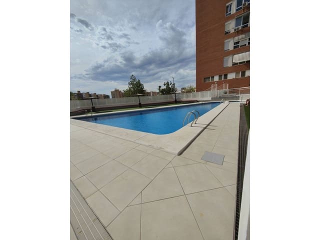 Piso de 3 habitaciones en Alicante / Alacant ciudad en alquiler con piscina - 1.100 € (Ref: 10071802)