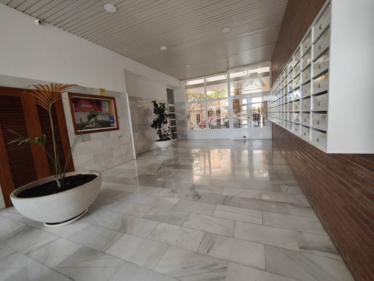 Piso de 3 habitaciones en Alicante / Alacant ciudad en alquiler con piscina - 1.100 € (Ref: 10071802)