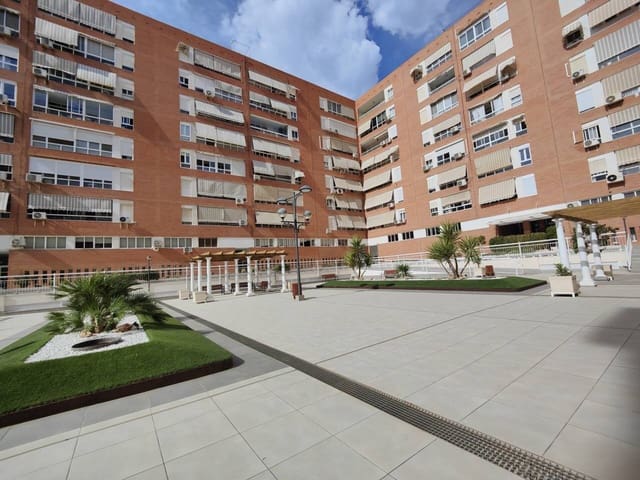 Piso de 3 habitaciones en Alicante / Alacant ciudad en alquiler con piscina - 1.100 € (Ref: 10071802)