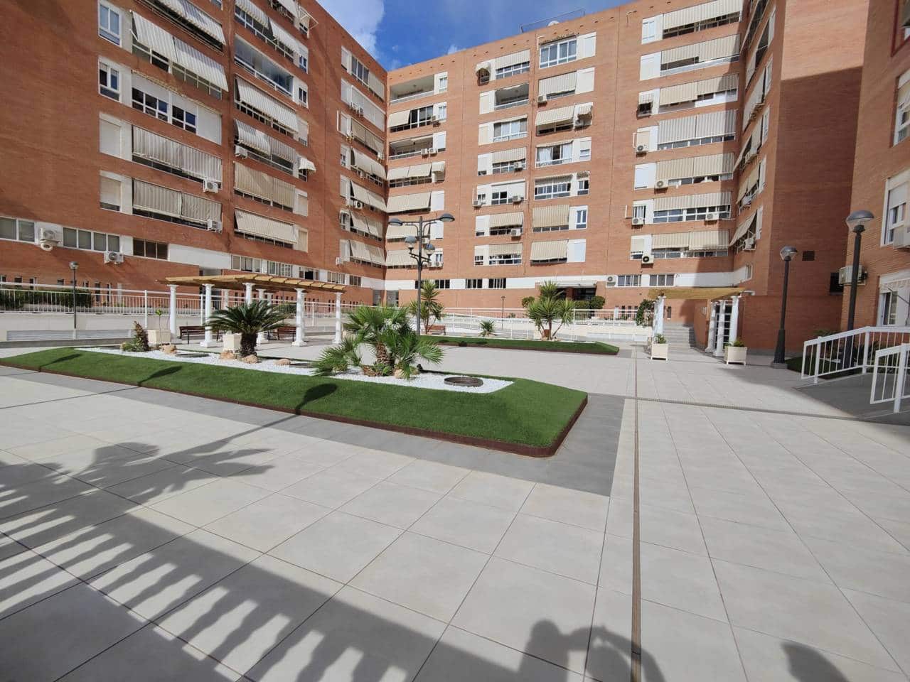 Piso de 3 habitaciones en Alicante / Alacant ciudad en alquiler con piscina - 1.100 € (Ref: 10071802)