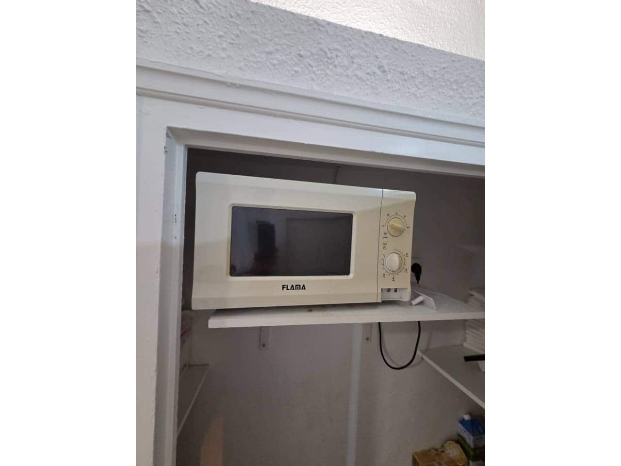 2 slaapkamer Appartement te huur in Alicante stad - € 650 (Ref: 10071803)