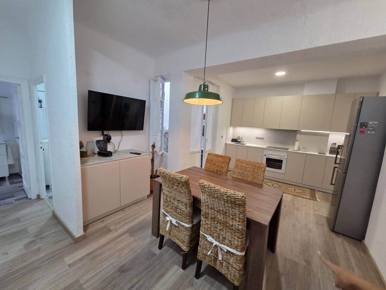 2 slaapkamer Appartement te huur in Alicante stad - € 650 (Ref: 10071803)