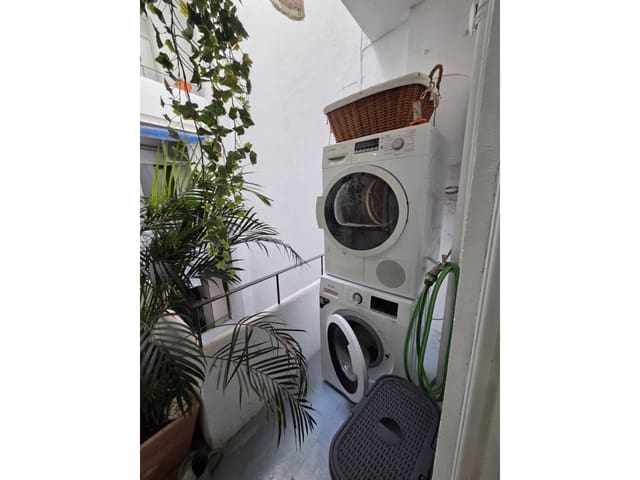 2 slaapkamer Appartement te huur in Alicante stad - € 650 (Ref: 10071803)