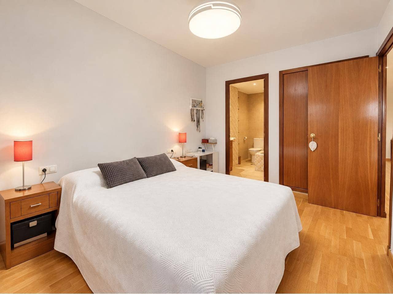 3 bedroom Flat for sale in Alicante / Alacant city - € 325,000 (Ref: 10099567)