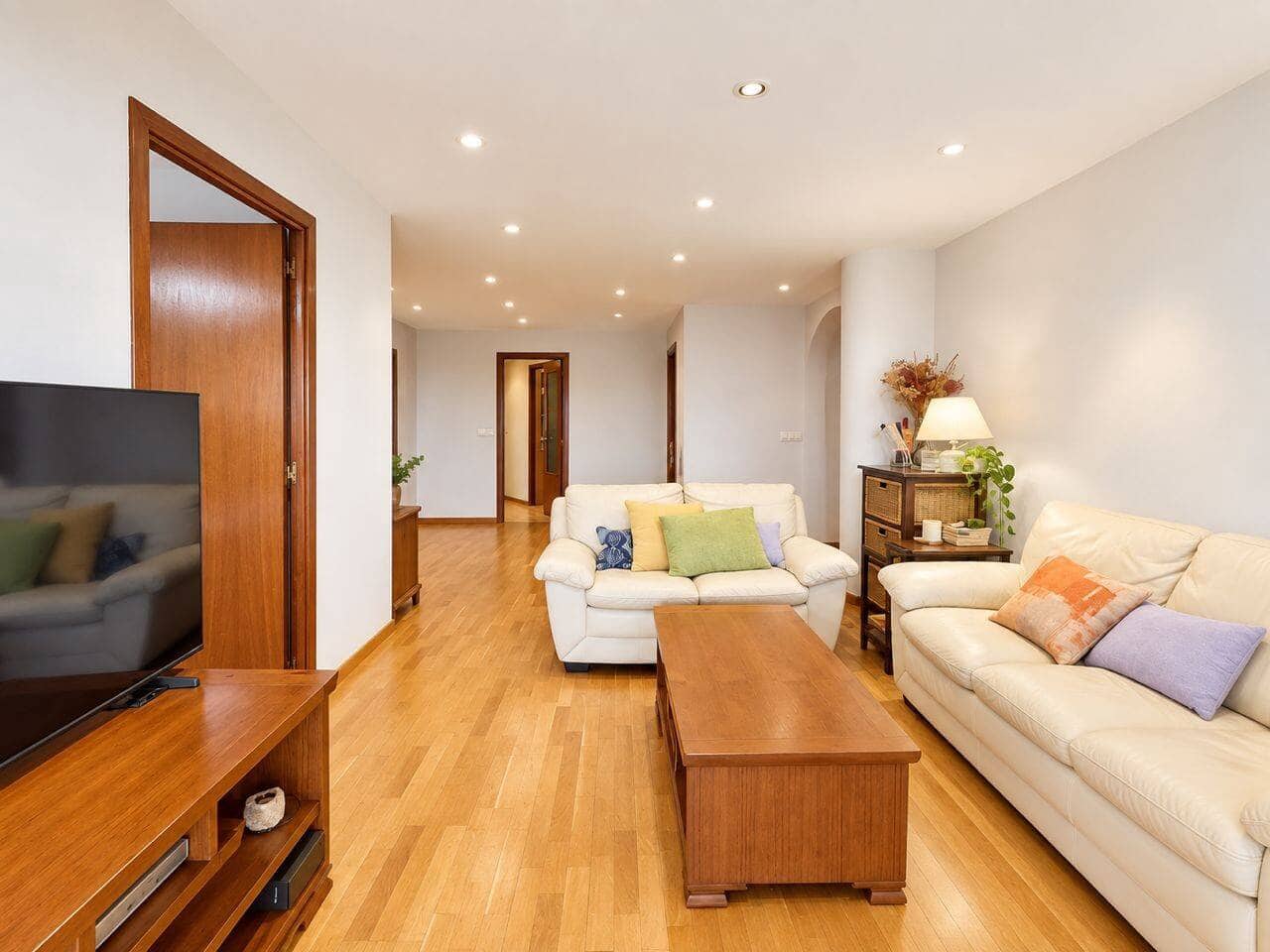 3 bedroom Flat for sale in Alicante / Alacant city - € 325,000 (Ref: 10099567)