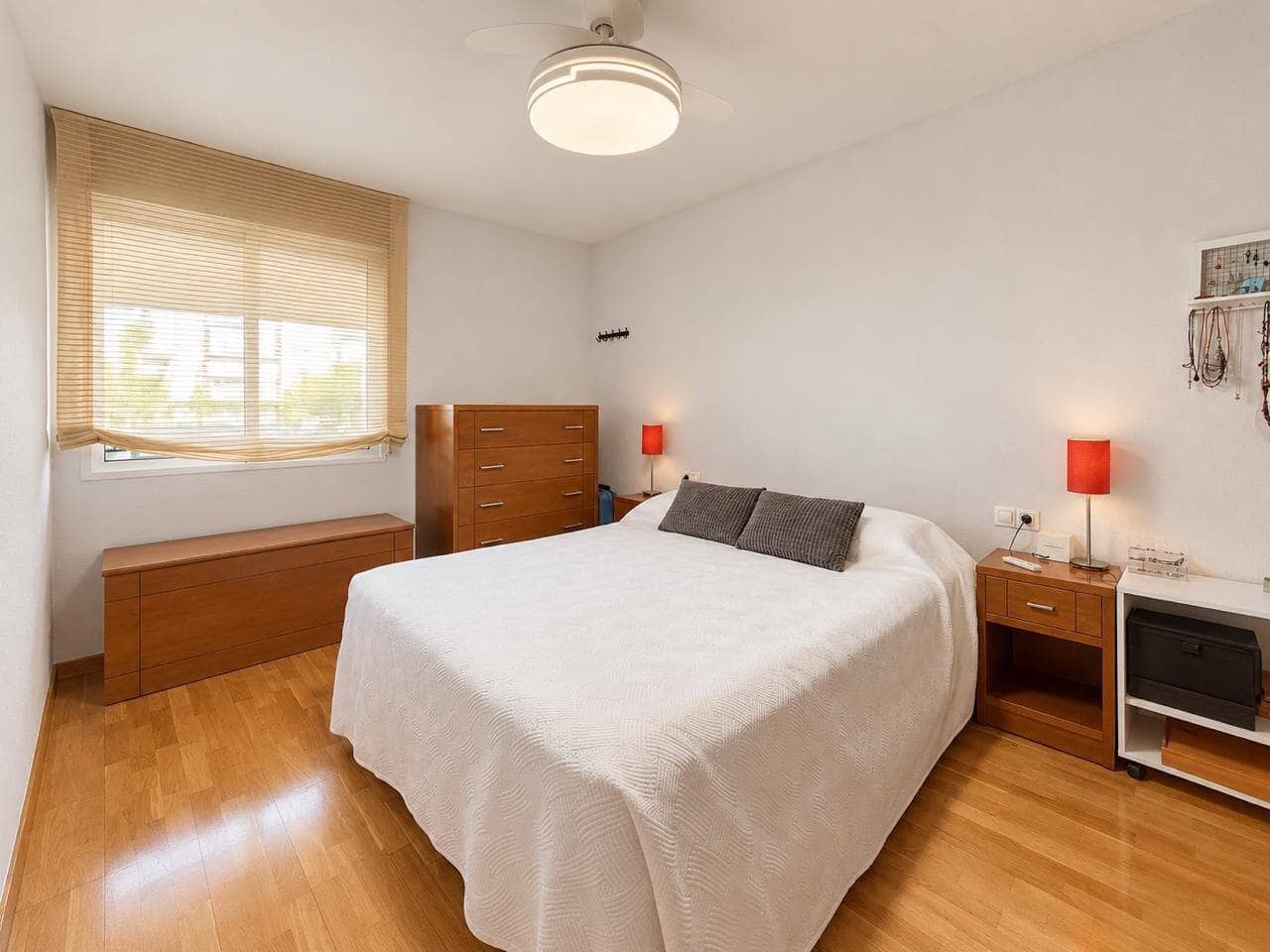 3 bedroom Flat for sale in Alicante / Alacant city - € 325,000 (Ref: 10099567)