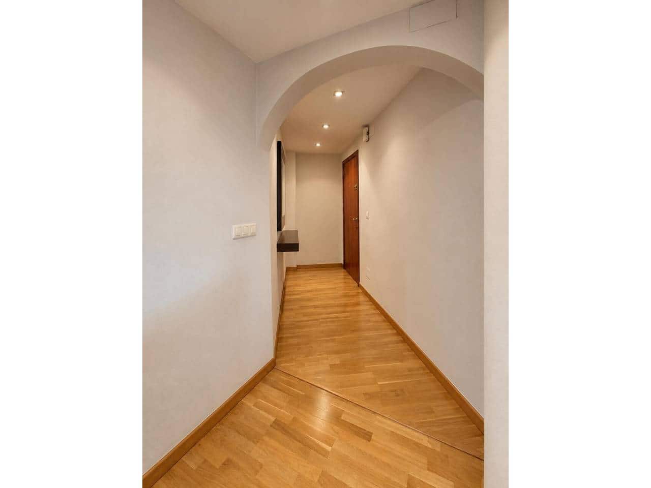 3 bedroom Flat for sale in Alicante / Alacant city - € 325,000 (Ref: 10099567)