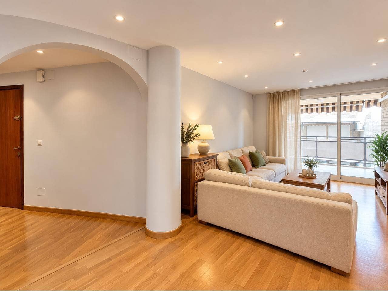 3 bedroom Flat for sale in Alicante / Alacant city - € 325,000 (Ref: 10099567)