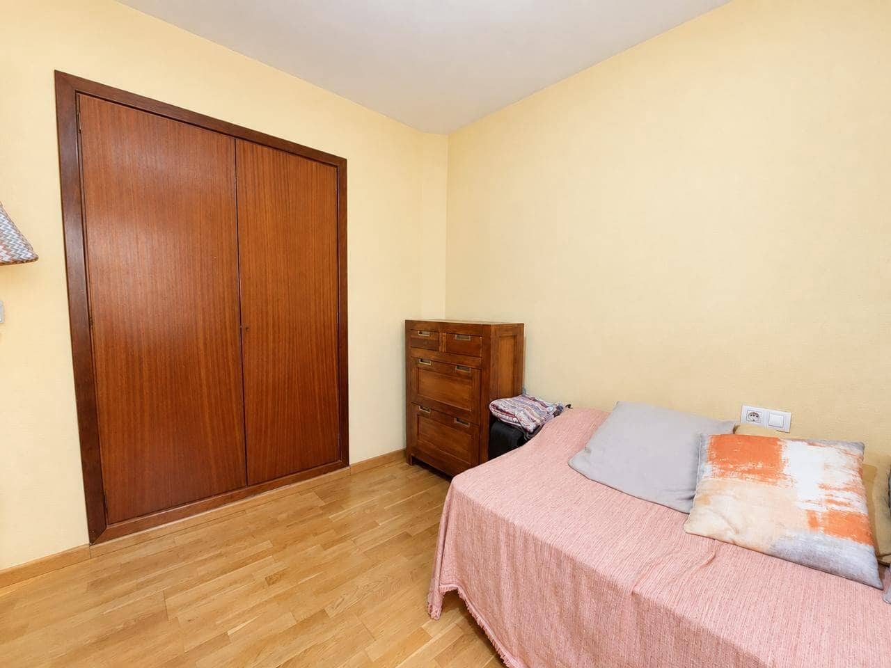 3 bedroom Flat for sale in Alicante / Alacant city - € 325,000 (Ref: 10099567)