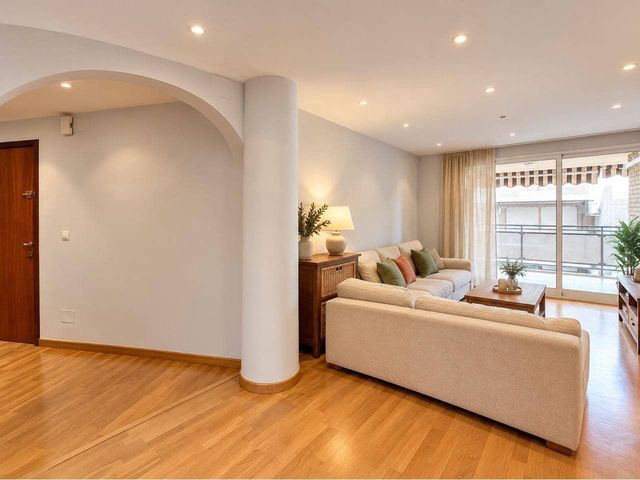 3 slaapkamer Flat te koop in Alicante stad - € 325.000 (Ref: 10099567)