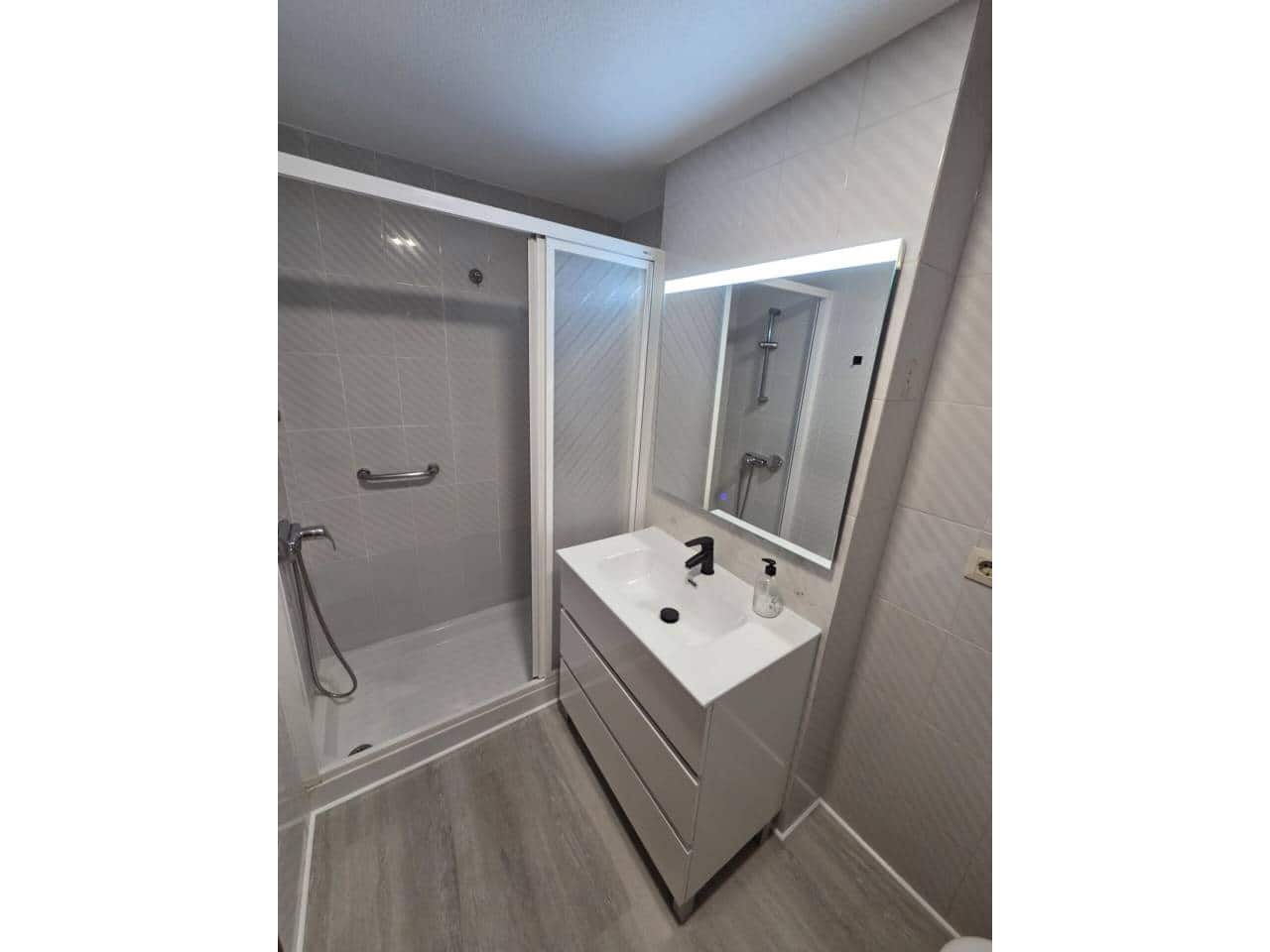 4 camera da letto Appartamento da affittare in Alicante citta - 1.500 € (Rif: 10135532)