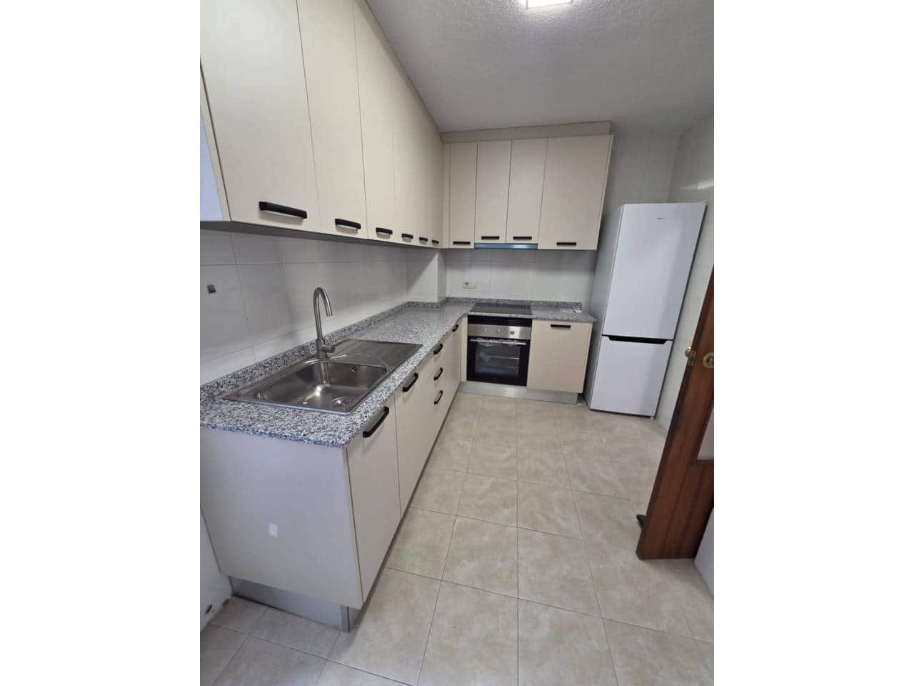 4 camera da letto Appartamento da affittare in Alicante citta - 1.500 € (Rif: 10135532)