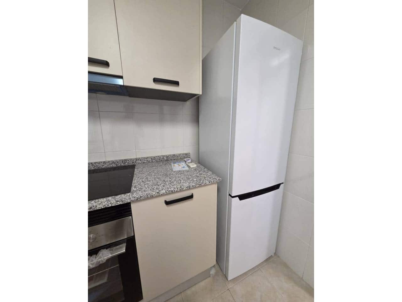 4 camera da letto Appartamento da affittare in Alicante citta - 1.500 € (Rif: 10135532)