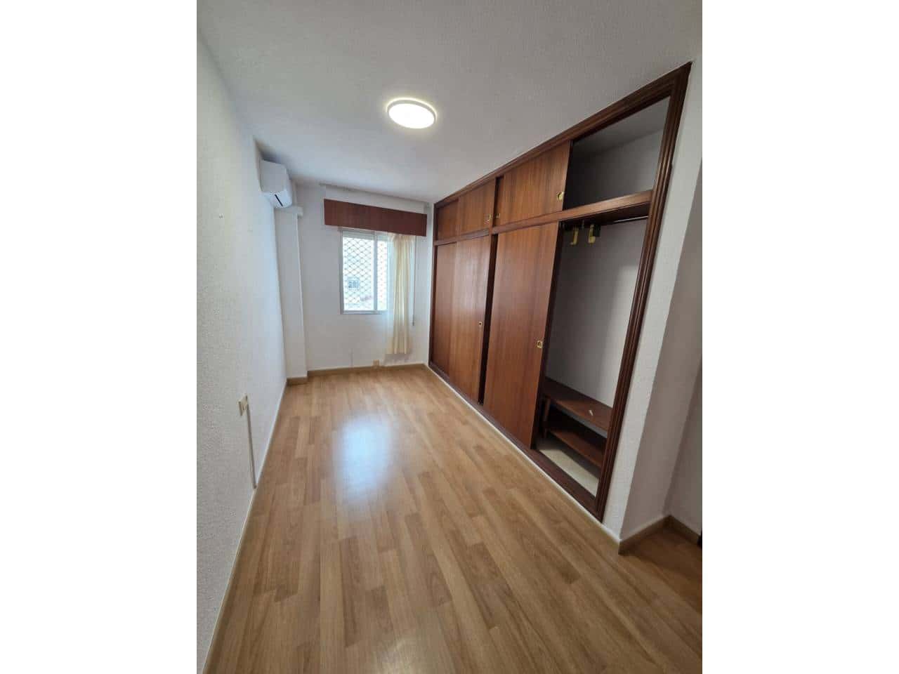 4 camera da letto Appartamento da affittare in Alicante citta - 1.500 € (Rif: 10135532)