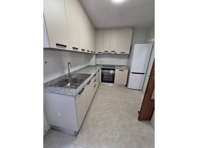 4 camera da letto Appartamento da affittare in Alicante città - 1.500 € (Rif: 10135532)