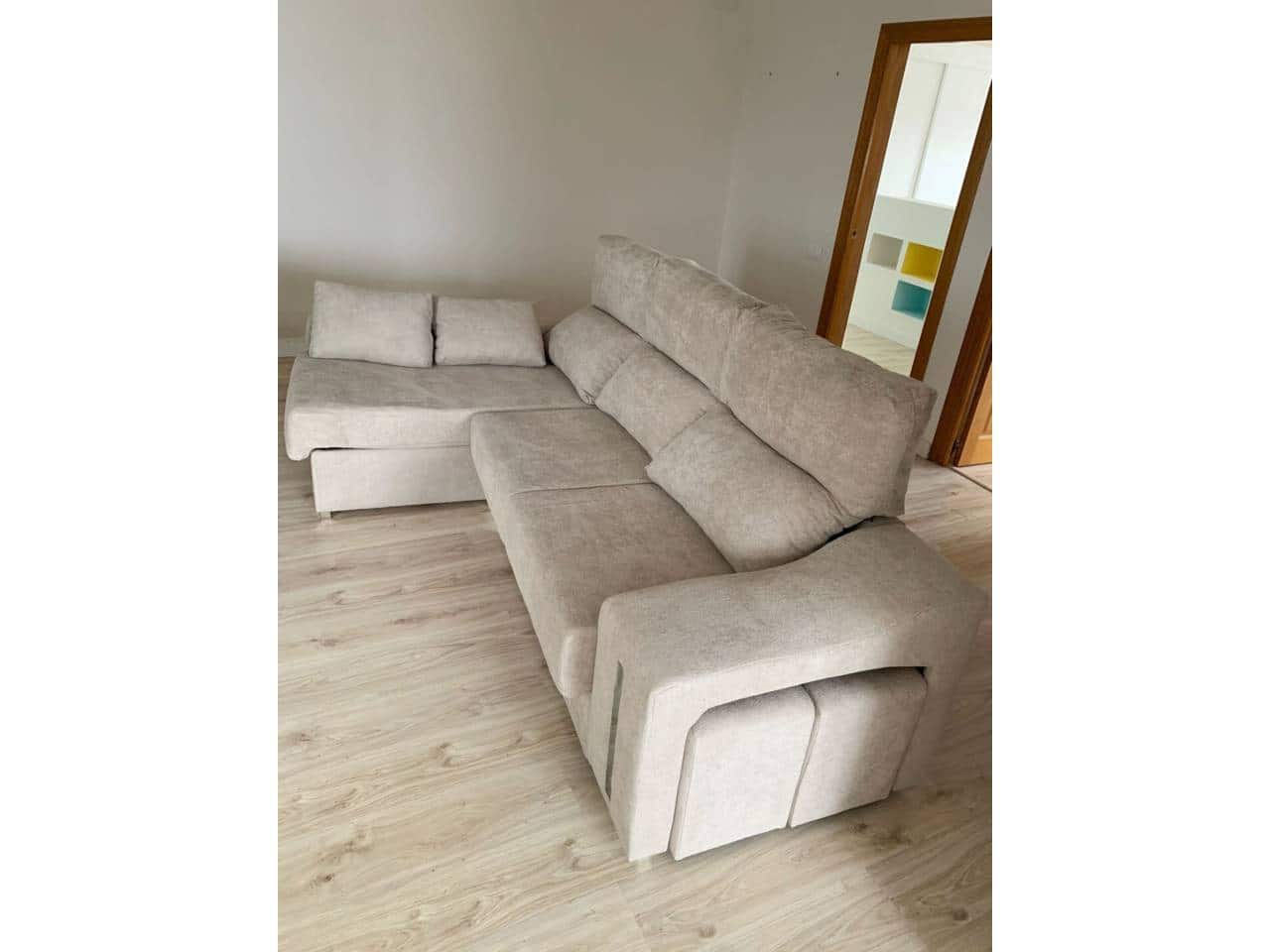 4 bedroom Flat for rent in Alicante / Alacant city with garage - € 1,250 (Ref: 10154224)