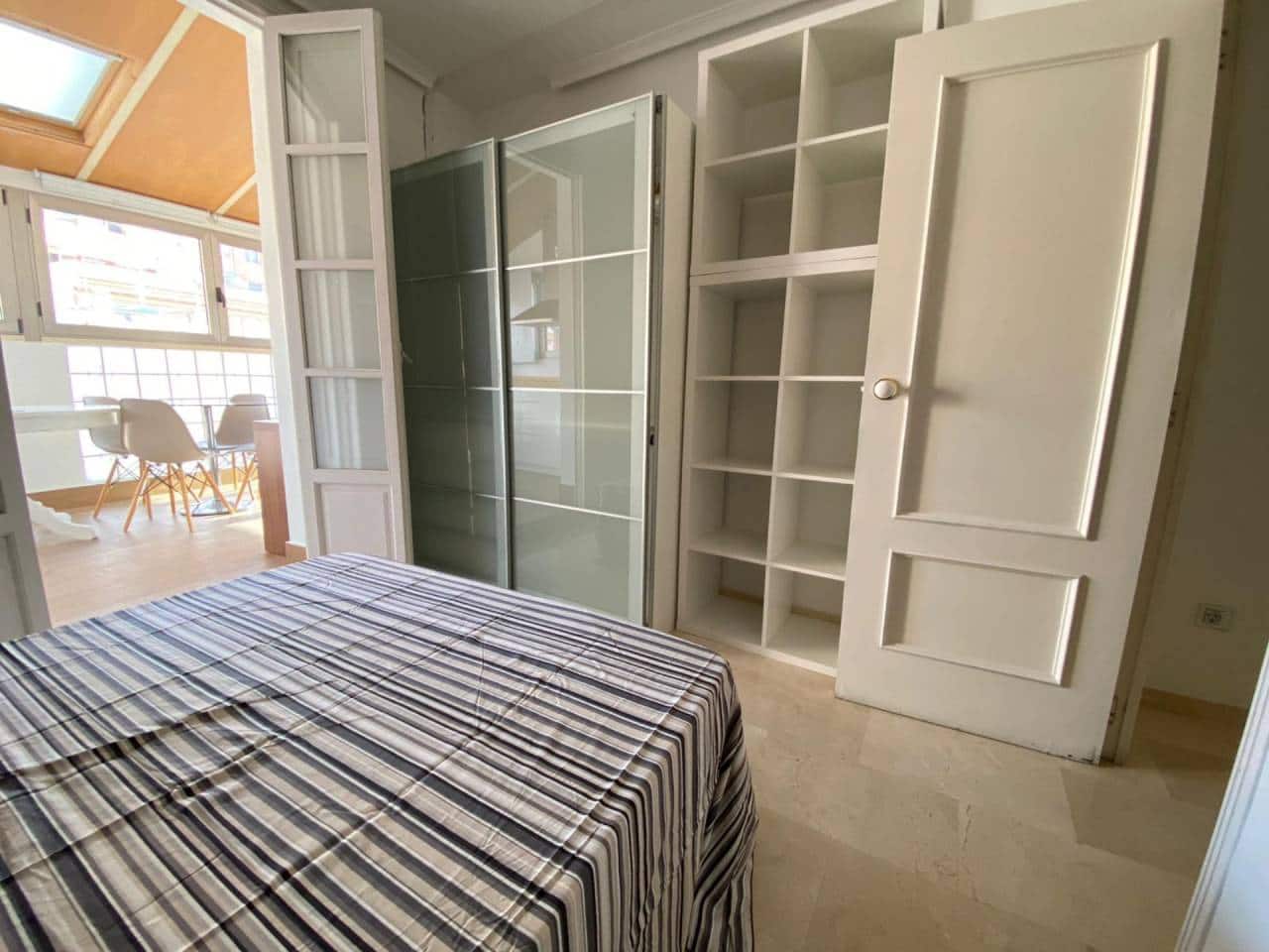 2 sovrum Takvåning att hyra i Alicante stad - 750 € (Ref: 4307074)