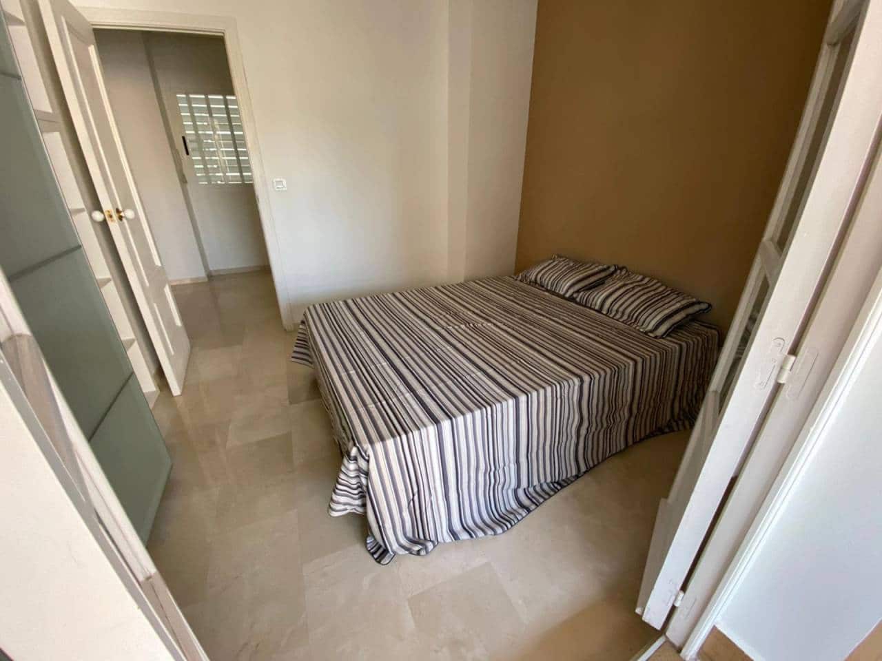 2 sovrum Takvåning att hyra i Alicante stad - 750 € (Ref: 4307074)