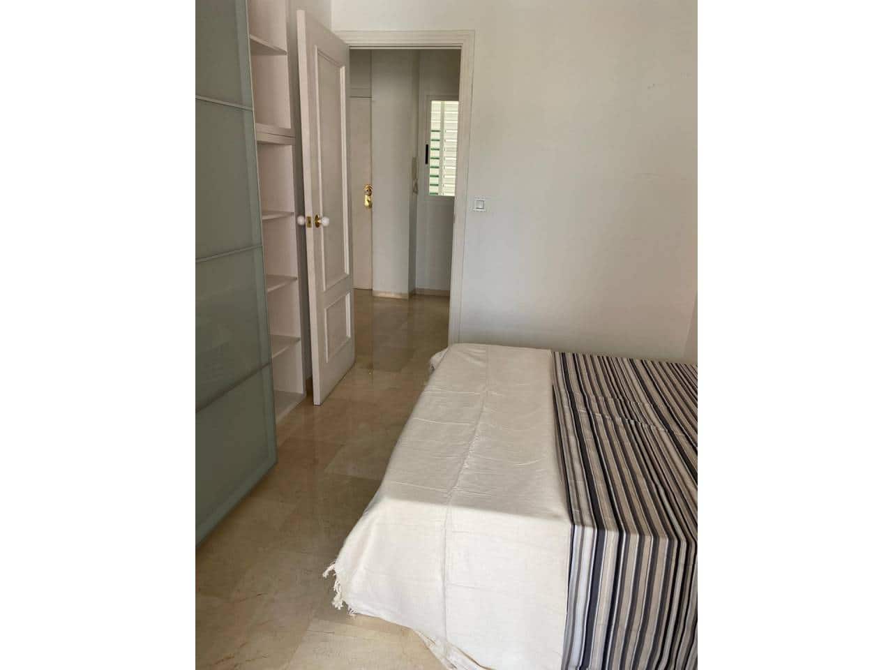 2 sovrum Takvåning att hyra i Alicante stad - 750 € (Ref: 4307074)