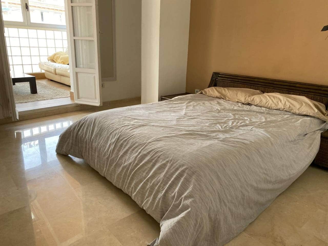 2 sovrum Takvåning att hyra i Alicante stad - 750 € (Ref: 4307074)