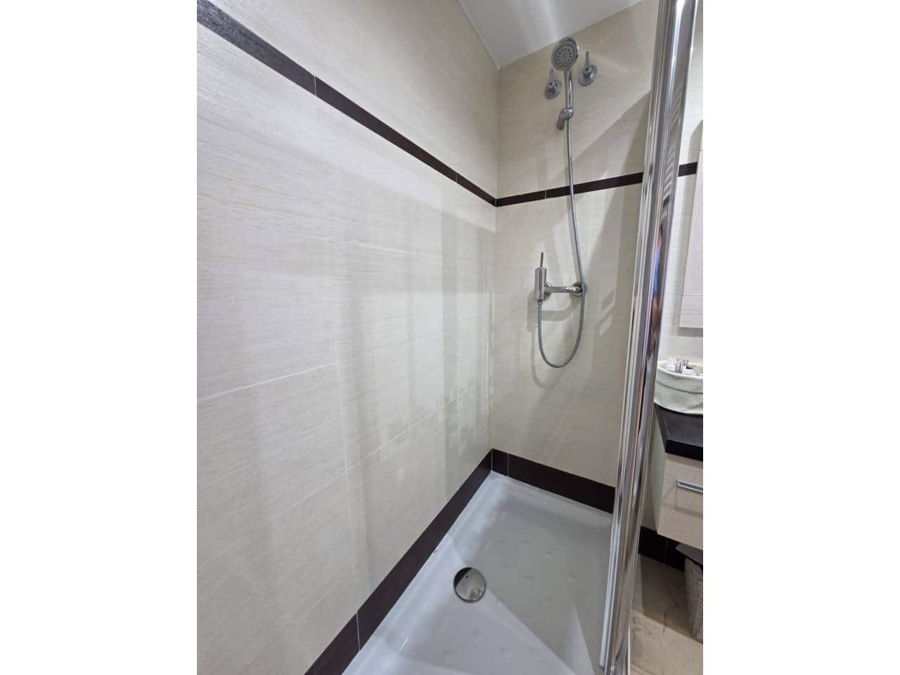 4 bedroom Flat for rent in Playa de San Juan with pool garage - € 2,000 (Ref: 4310153)