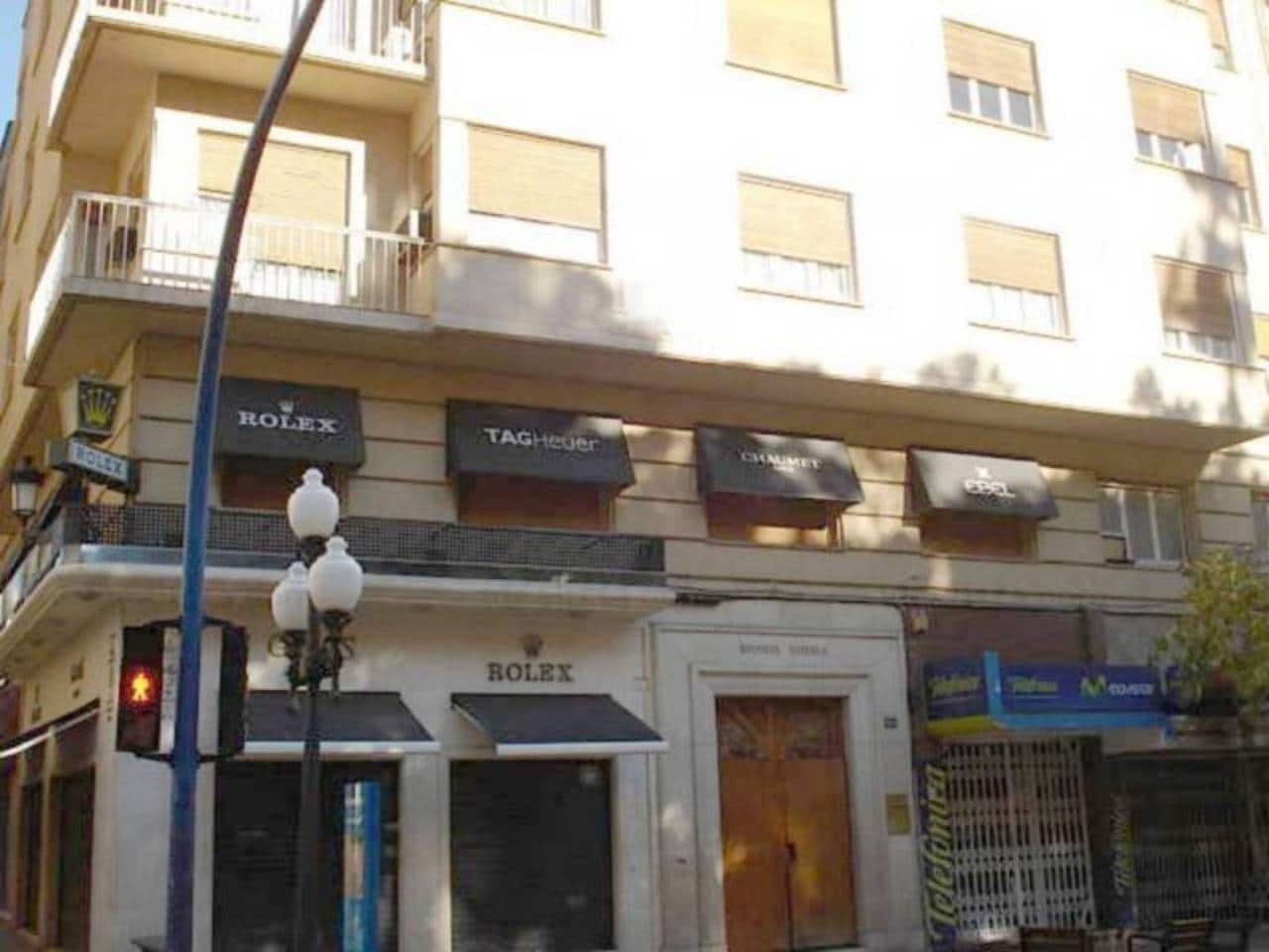 7 bedroom Flat for sale in Alicante / Alacant city - € 390,000 (Ref: 4312692)