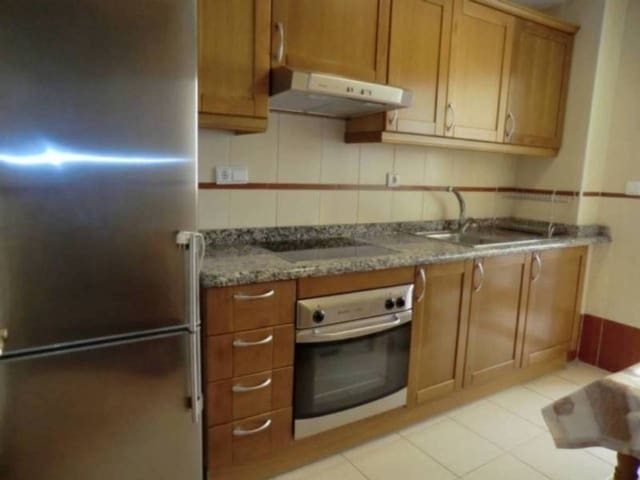 Appartement de 3 chambres à louer à Alicante ville avec garage - 1 000 € (Ref: 4616850)