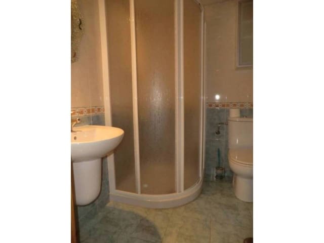 Appartement de 3 chambres à louer à Alicante ville avec garage - 1 000 € (Ref: 4616850)