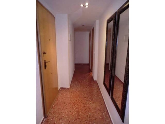 Appartement de 3 chambres à louer à Alicante ville avec garage - 1 000 € (Ref: 4616850)