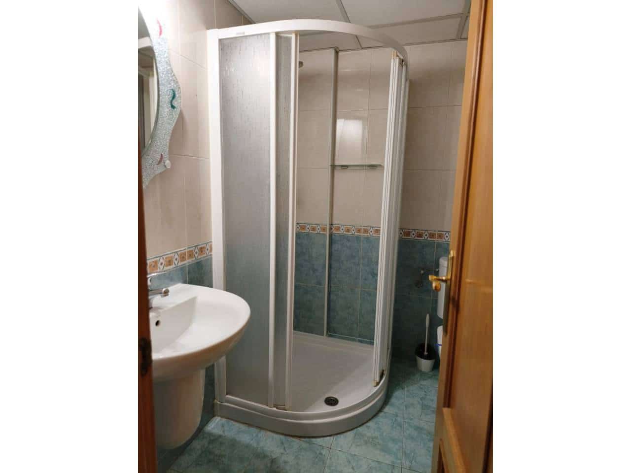 3 soveværelse Lejlighed til leje i Alicante by med garage - € 990 (Ref: 4616850)