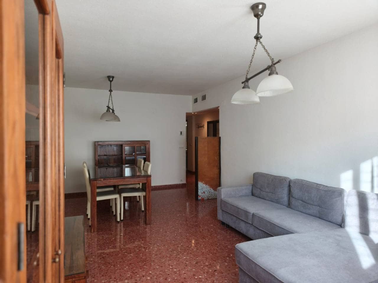 3 soveværelse Lejlighed til leje i Alicante by med garage - € 990 (Ref: 4616850)