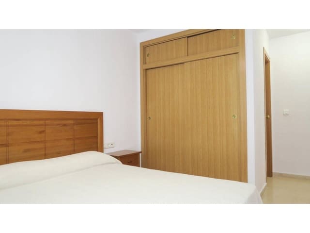 3 camera da letto Appartamento da affittare in Alicante città - 1.200 € (Rif: 4669798)