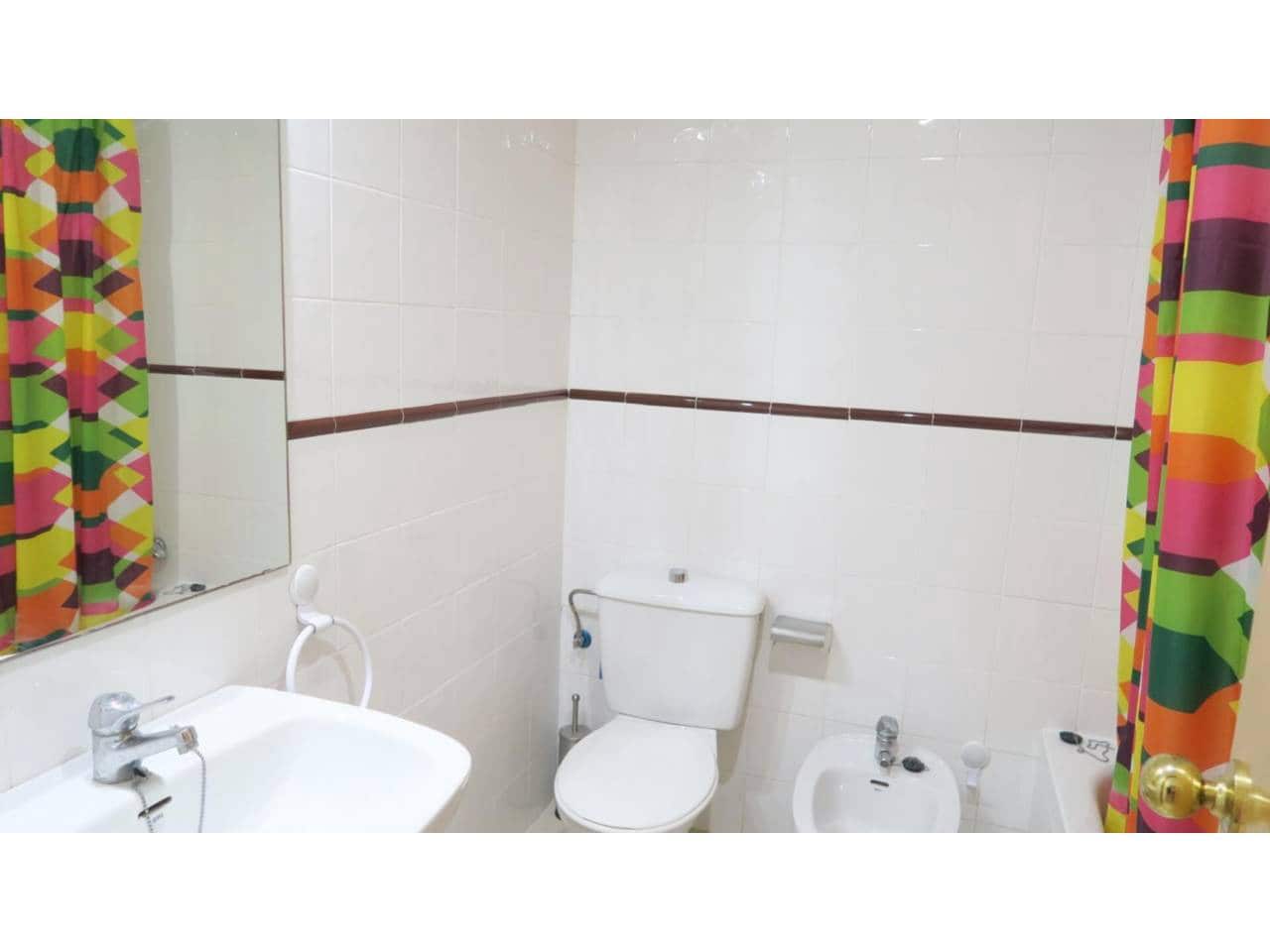 3 camera da letto Appartamento da affittare in Alicante citta - 1.200 € (Rif: 4669798)