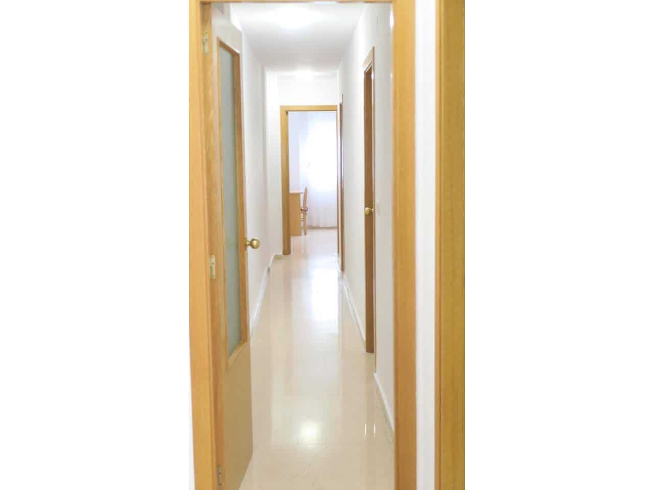 3 camera da letto Appartamento da affittare in Alicante citta - 1.200 € (Rif: 4669798)