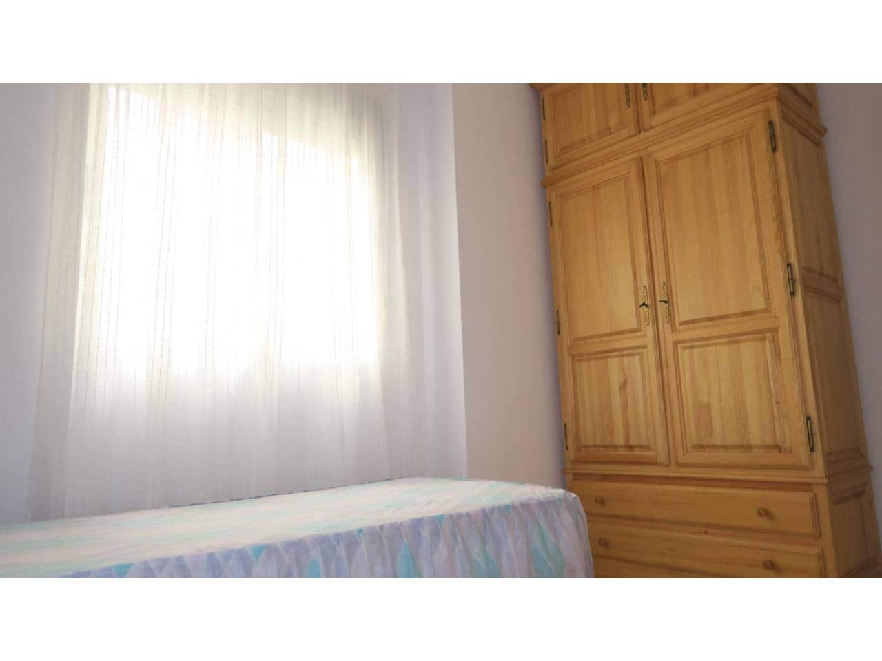 3 camera da letto Appartamento da affittare in Alicante citta - 1.200 € (Rif: 4669798)
