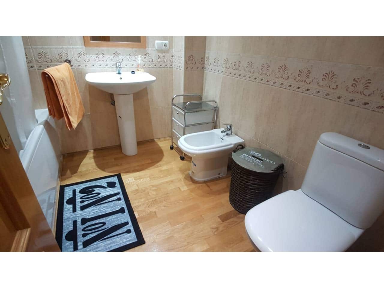 2 soveværelse Lejlighed til leje i Alicante by - € 1.100 (Ref: 4708230)