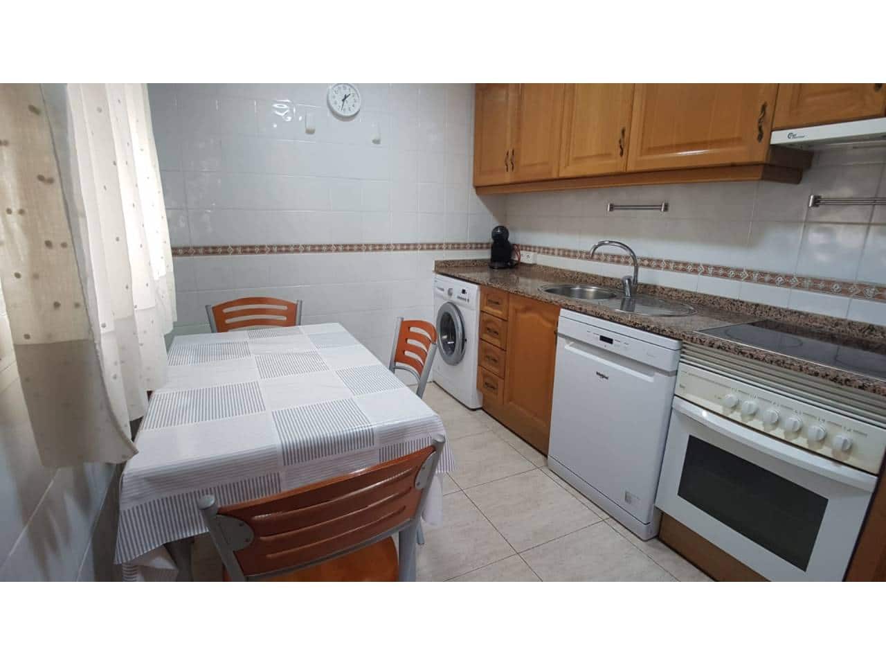 2 soveværelse Lejlighed til leje i Alicante by - € 1.100 (Ref: 4708230)