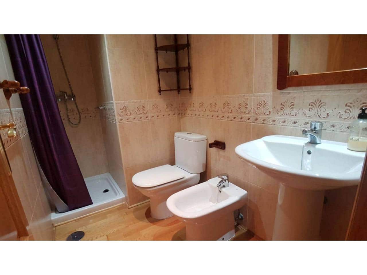 2 soveværelse Lejlighed til leje i Alicante by - € 1.100 (Ref: 4708230)