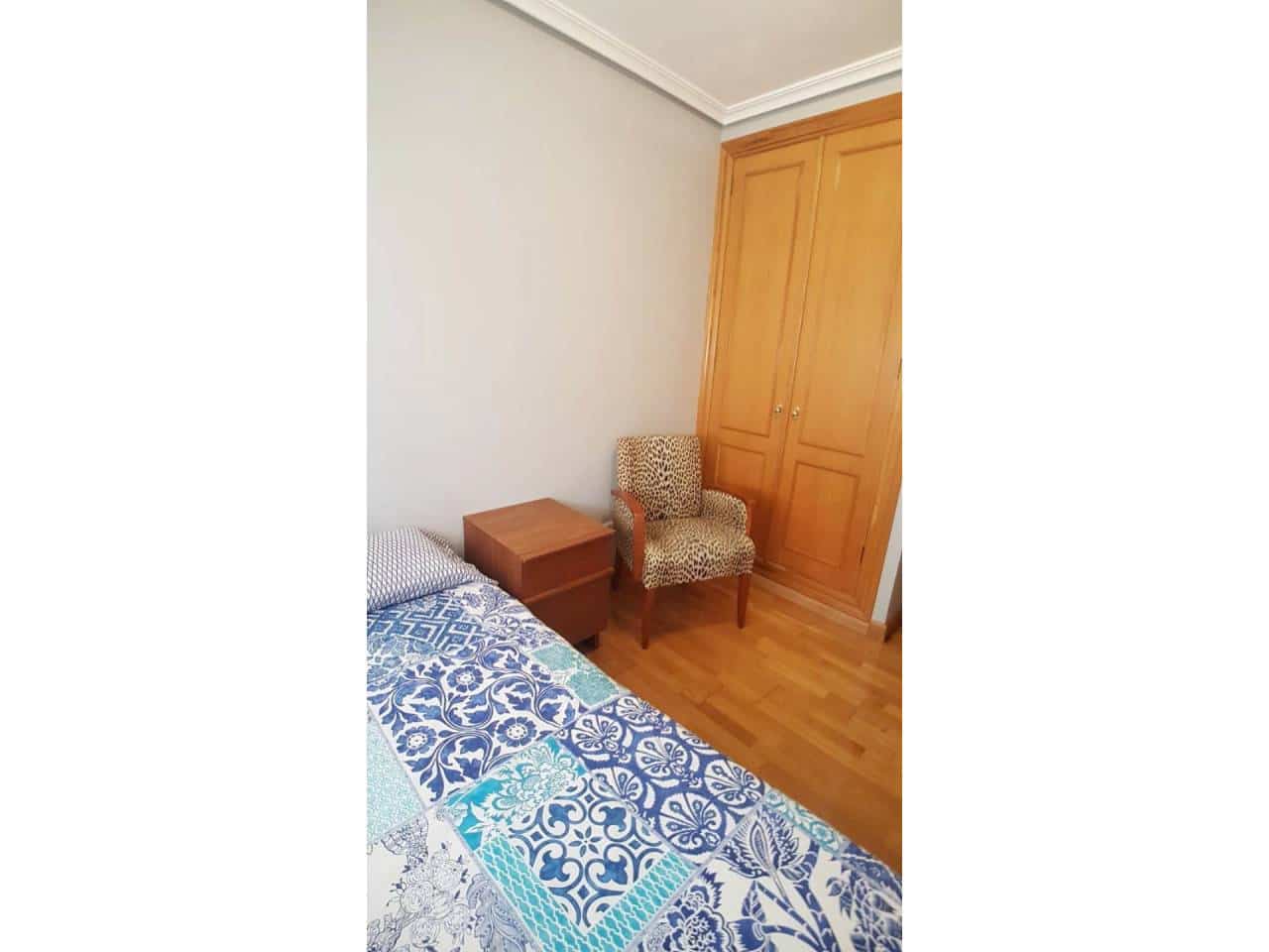 2 soveværelse Lejlighed til leje i Alicante by - € 1.100 (Ref: 4708230)